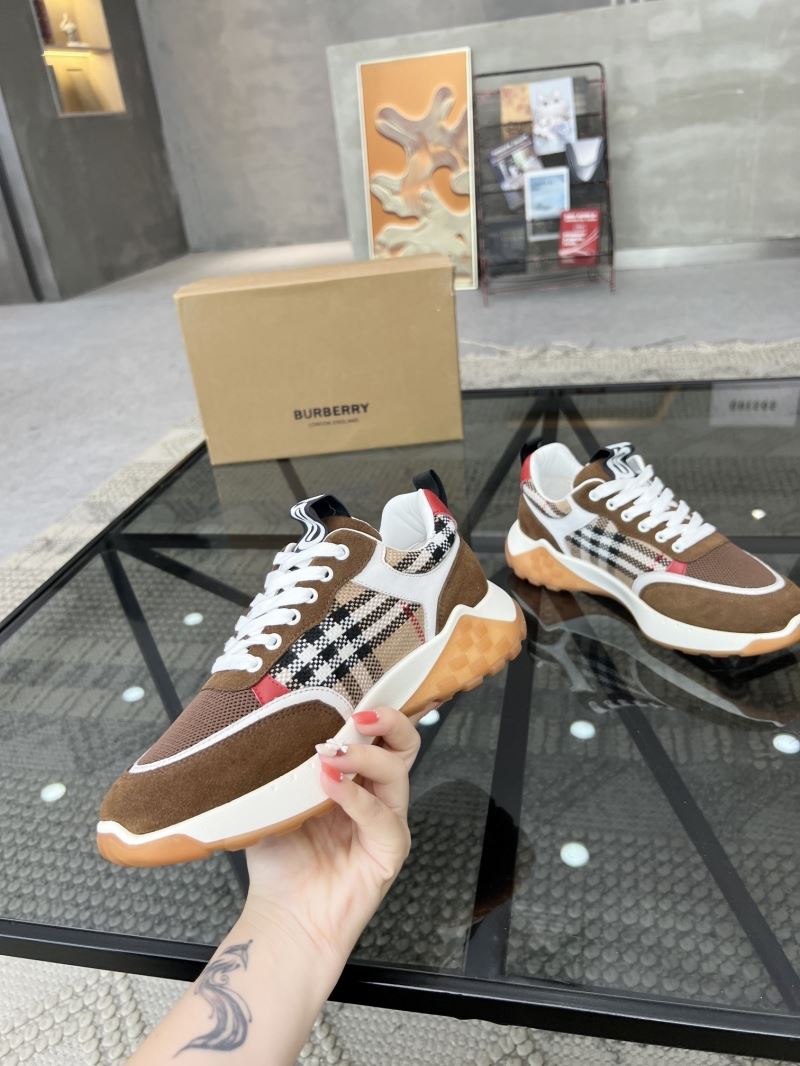 Burberry Low Shoes